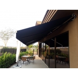 toldo articulado manual Londrina